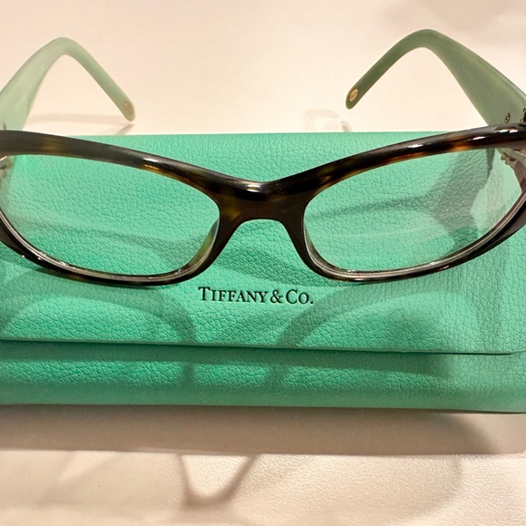 Tiffany & Co. eyeglasses with a tortoiseshell pattern and crystal accents - Picture 4 of 8